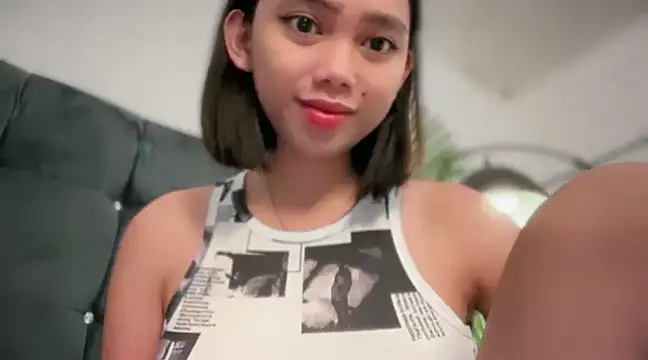 Snapshot of GenesisCastillano chatting on March 14, 5:02 pm GenesisCastillano online show from March 14, 5:02 pm