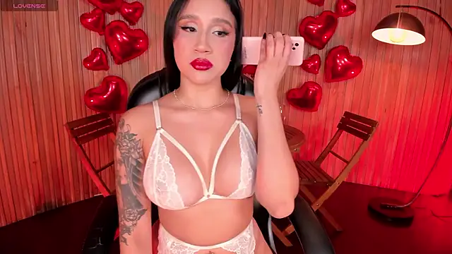 NickyLawson online show from February 14, 4:42 am