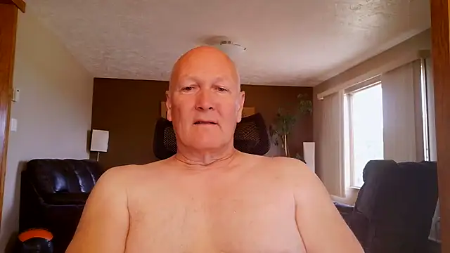 Snapshot of BasicAnt chatting on June 16, 2:30 pm BasicAnt online show from June 16, 2:30 pm