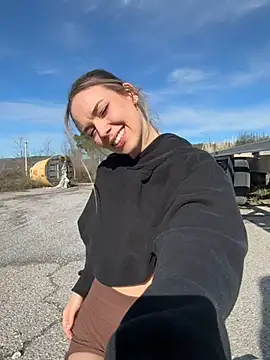 Snapshot of HopeHeaven chatting on January 18, 12:26 pm HopeHeaven online show from January 18, 12:26 pm