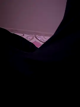 Snapshot of MAHKE12 chatting on October 31, 10:00 pm MAHKE12 online show from October 31, 10:00 pm