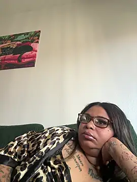 Popthaatart online show from January 18, 7:50 pm