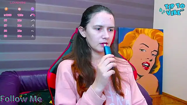 iris nikhols online show from November 17, 9:42 pm