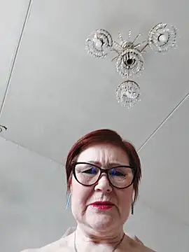 Snapshot of Fire_Night chatting on November 28, 7:33 am Fire Night online show from November 28, 7:33 am