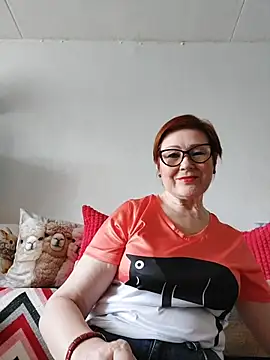 Snapshot of Fire_Night chatting on June 26, 7:35 am Fire Night online show from June 26, 7:35 am