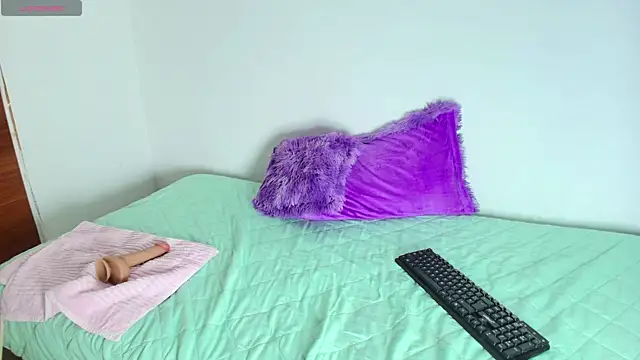 arianauwu online show from April 5, 8:50 pm