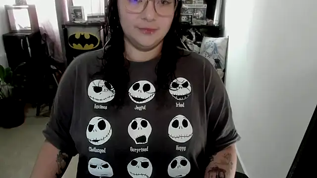 aika-dreams online show from May 28, 1:41 pm