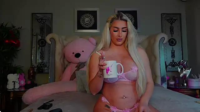 Snapshot of Squirt_Tanya chatting on January 20, 11:54 pm Squirt Tanya online show from January 20, 11:54 pm