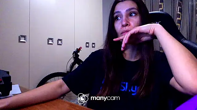 GodlyTheia online show from January 24, 8:43 pm