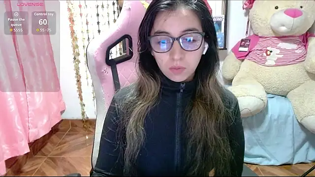 Maggie Fox3 online show from October 24, 1:46 am