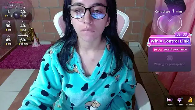 Snapshot of Maggie_Fox3 chatting on July 20, 2:26 am Maggie Fox3 online show from July 20, 2:26 am