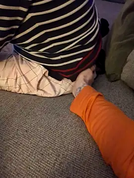 Snapshot of Sim_june chatting on March 14, 6:13 pm Sim june online show from March 14, 6:13 pm