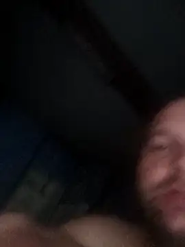 Snapshot of tubing0101 chatting on November 9, 11:14 pm tubing0101 online show from November 9, 11:14 pm