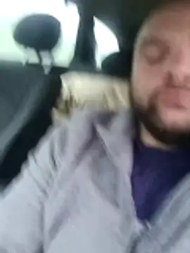 Snapshot of tubing0101 chatting on December 20, 2:24 pm tubing0101 online show from December 20, 2:24 pm