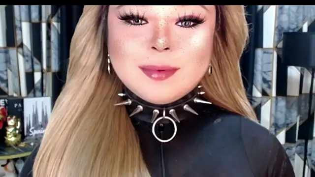 Snapshot of Mistress_DOMnicaaxx chatting on October 12, 1:10 pm Mistress DOMnicaaxx online show from October 12, 1:10 pm