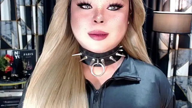 Snapshot of Mistress_DOMnicaaxx chatting on November 10, 5:12 pm Mistress DOMnicaaxx online show from November 10, 5:12 pm