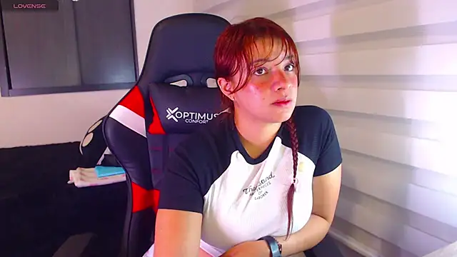 Vannessa  Shy online show from April 2, 12:30 am