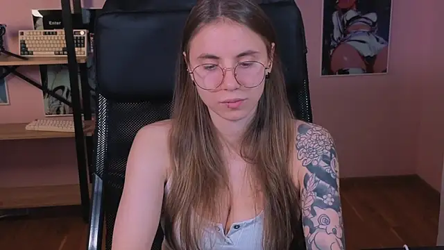 Snapshot of _AnnaStark_ chatting on October 24, 8:05 pm AnnaStark online show from October 24, 8:05 pm