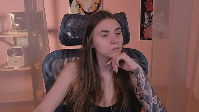 Snapshot of _AnnaStark_ chatting on November 19, 8:20 pm AnnaStark online show from November 19, 8:20 pm