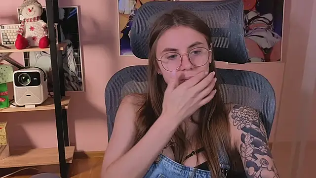 Snapshot of _AnnaStark_ chatting on November 26, 8:21 pm AnnaStark online show from November 26, 8:21 pm