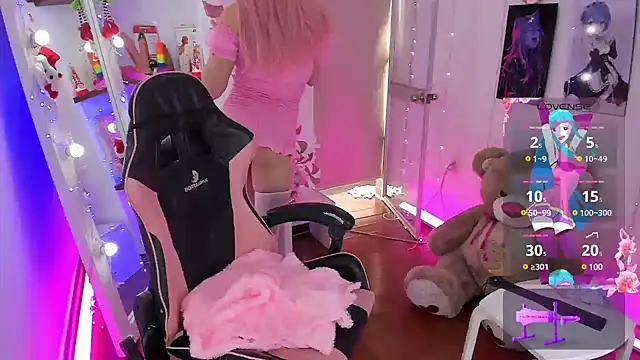 Snapshot of alessandrathedoll chatting on December 8, 7:54 pm alessandrathedoll online show from December 8, 7:54 pm