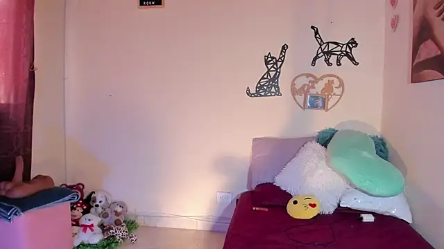 Snapshot of annyluna1 chatting on October 15, 4:18 pm annyluna1 online show from October 15, 4:18 pm