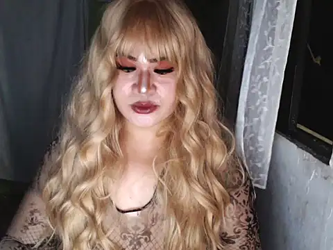 Hugeladycockmarga online show from February 4, 11:38 am