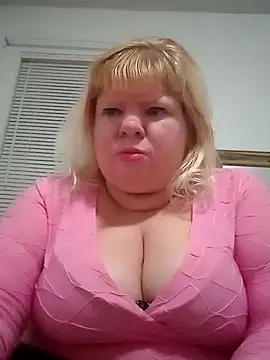 JemJensen30 online show from June 16, 3:31 am