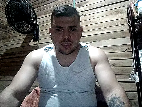 Arcangel 05 online show from April 8, 3:50 am