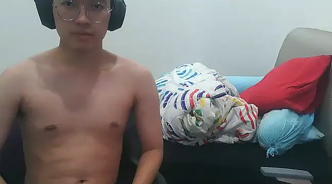 DecisiveFreedom online show from December 14, 7:40 am