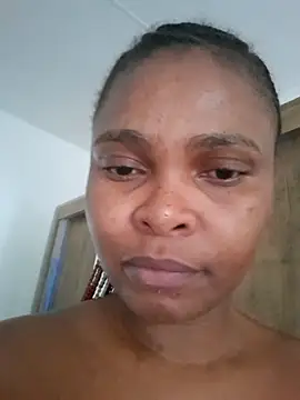 Snapshot of SweetAppleCandyxx chatting on November 6, 8:48 am SweetAppleCandyxx online show from November 6, 8:48 am