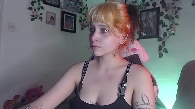 MaryJannes online show from December 23, 5:17 am