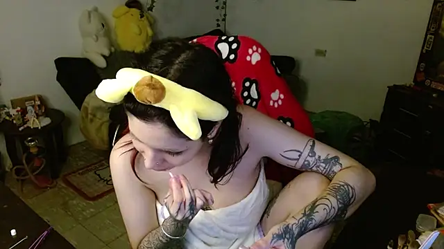 MaryJannes online show from April 18, 8:07 am