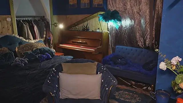 VanessaDoyle online show from April 5, 1:03 am