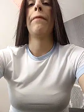 Snapshot of Amira_Milker chatting on March 12, 8:41 pm Amira Milker online show from March 12, 8:41 pm