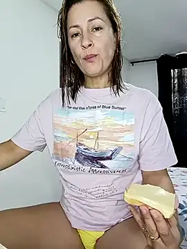 Snapshot of Verito_hot chatting on December 7, 12:35 pm Verito hot online show from December 7, 12:35 pm