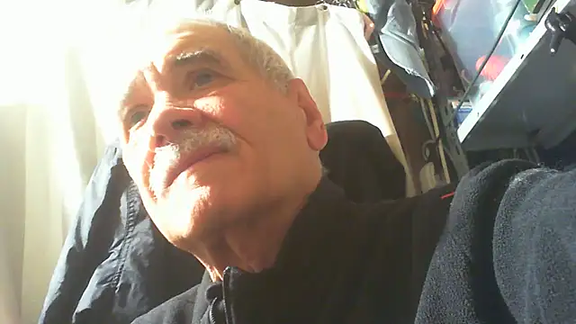 nonnomaturobisex online show from November 2, 9:22 am