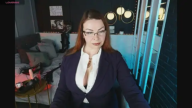 MrsIngrid online show from November 29, 2:42 pm