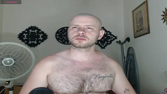 Snapshot of TONY_WHITE_7 chatting on May 22, 1:24 am TONY WHITE 7 online show from May 22, 1:24 am