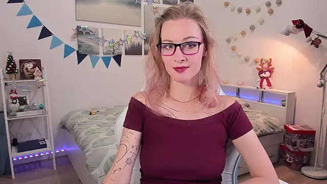 MissRightX online show from December 5, 2:33 pm