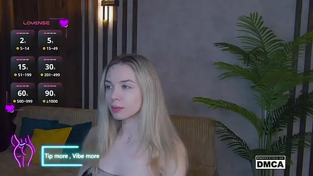 Holl1Would online show from February 1, 3:41 am