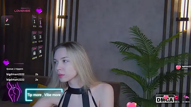 Holl1Would online show from February 13, 4:22 am