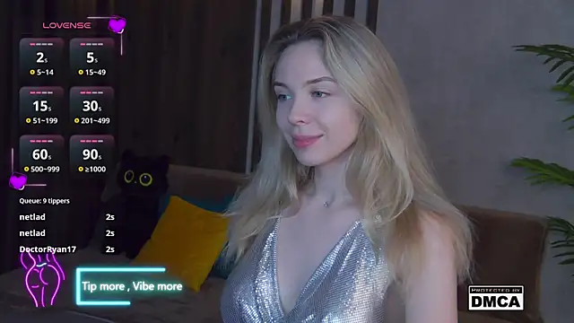 Holl1Would online show from February 14, 6:34 am