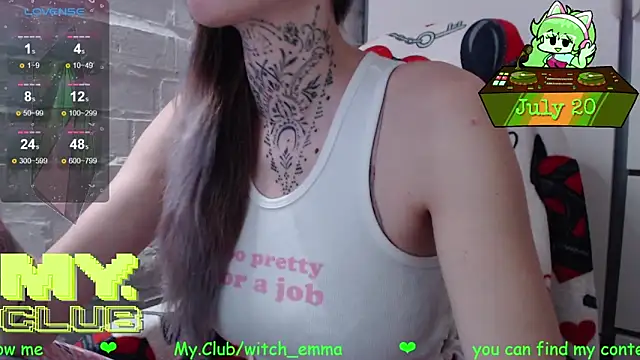 Snapshot of Witch_Emma chatting on July 20, 6:17 am Witch Emma online show from July 20, 6:17 am