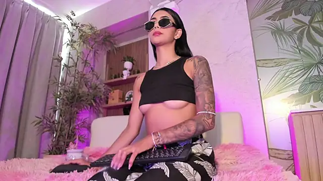 Snapshot of AntonellaRossi chatting on May 12, 8:06 pm AntonellaRossi online show from May 12, 8:06 pm