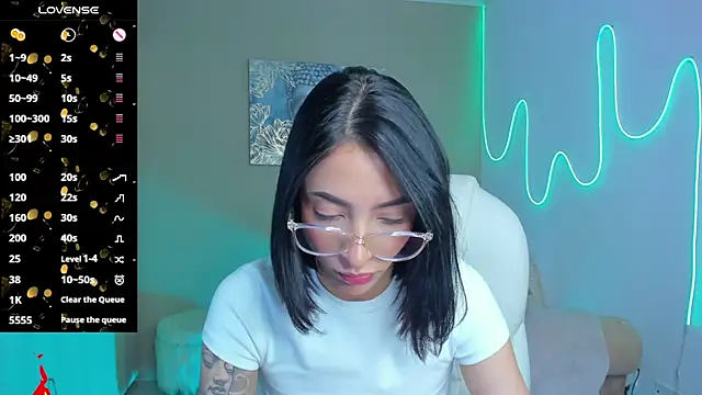 barbie scoth  online show from October 11, 8:29 pm