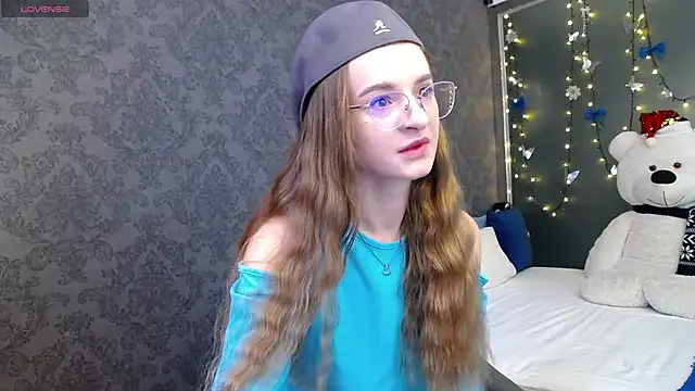 KateJonson online show from December 5, 8:12 am