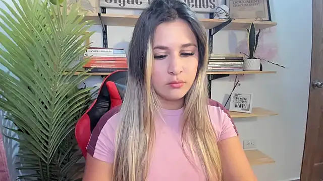 Lana Sofia1 online show from May 23, 2:06 am