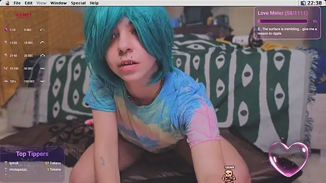 Snapshot of Kryptosworld chatting on January 14, 9:31 pm Kryptosworld online show from January 14, 9:31 pm