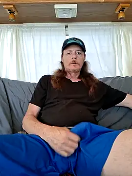 Snapshot of truckerlove69 chatting on April 24, 3:14 pm truckerlove69 online show from April 24, 3:14 pm